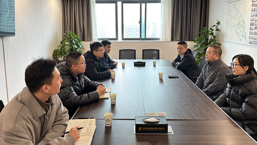 best365足球官网集团党委副书记王玉梁与中建三局交流培养的人才进行交流座谈 best365足球官网集团党委副书记王玉梁与中建三局交流培养的人才进行交流座谈